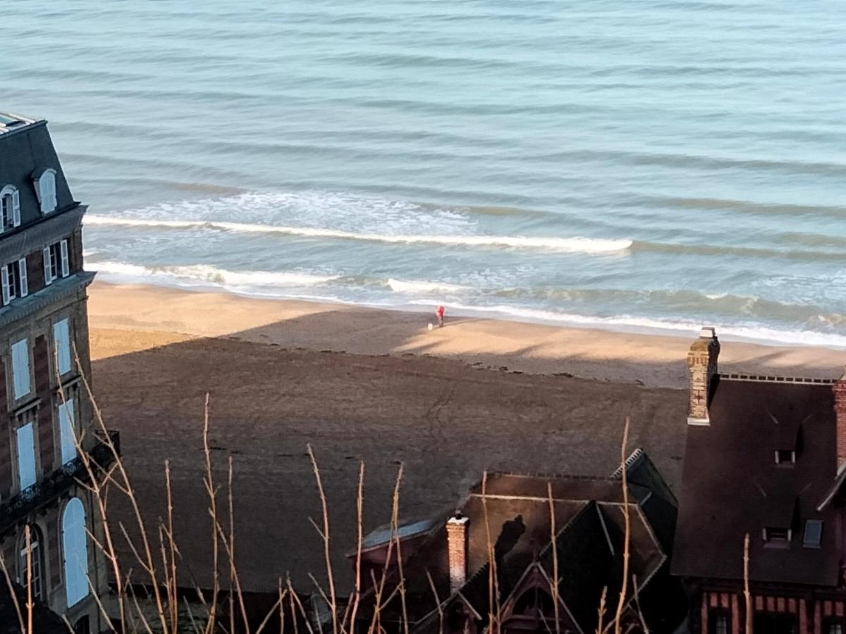 Couchers De Soleil En Normandie Trouville-sur-Mer Bagian luar foto